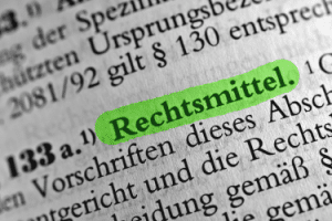 Rechtsbehelfsbelehrung: Ist eine Klage eine zulässige Reaktion auf eine Entscheidung, muss diese in der Belehrung aufgeführt werden.