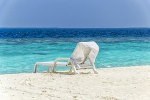 Erhalten Sie einen Bußgeldbescheid, läuft die Frist auch im Urlaub weiter.